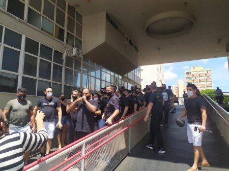 Profissionais do setor de eventos fazem manifestação e pedem retomada de atividades em Presidente Prudente