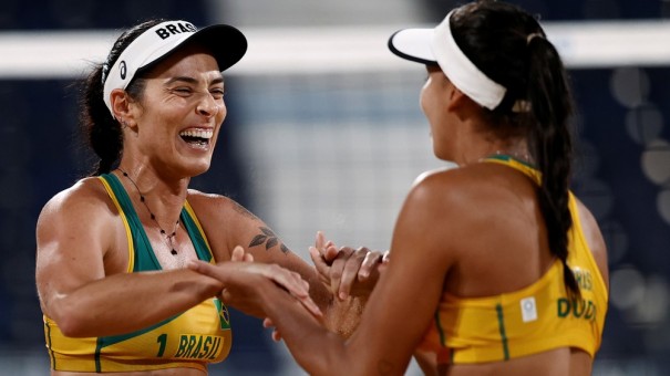 �gatha e Duda vencem canadenses e v�o para as oitavas de final nas Olimp�adas de T�quio