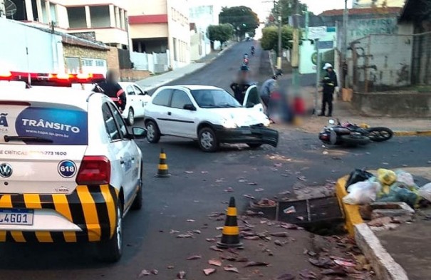 Corsa placas de Bastos se envolve em acidente com v�timas em Tup�