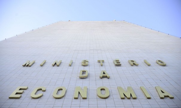 Ministrio eleva previso de crescimento econmico para 5,3% em 2021