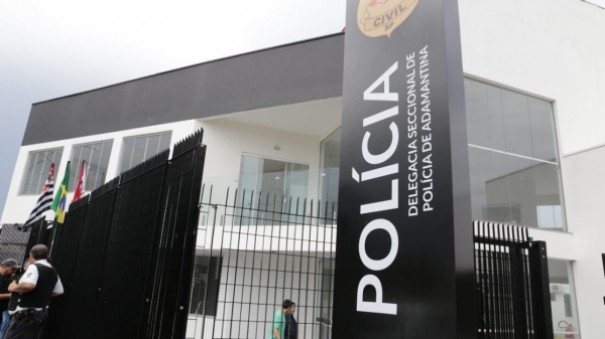 Delegado Geral da Pol�cia Civil de SP faz elogio oficial a policiais da Seccional de Adamantina