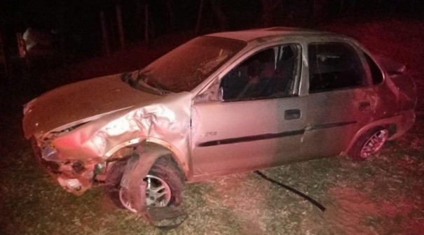 Capotamento na Vicinal Osvaldo Cruz-Sagres deixa quatro pessoas feridas