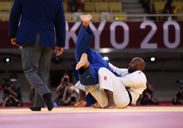 Rafael Silva perde para Teddy Riner e fica em s�timo lugar no jud�