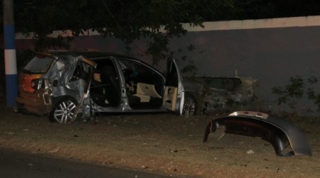 Motorista e passageiro ficam feridos após colisão em Osvaldo Cruz