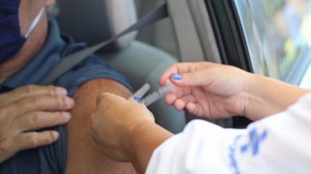 Osvaldo Cruz realiza hoje a vacinação em segunda dose contra a Covid-19 para pessoas de 67 anos