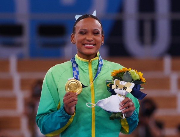 Rebeca Andrade conquista ouro para o Brasil na gin�stica art�stica