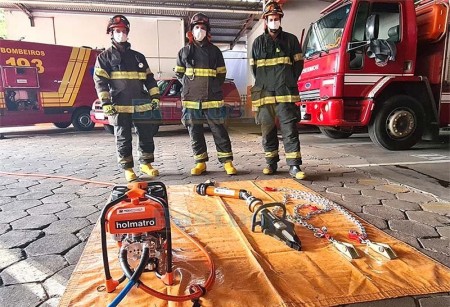 Corpo de Bombeiros de Tupã recebe novos equipamentos de resgate em acidentes