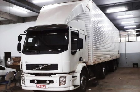 Prefeitura de Osvaldo Cruz recebe caminhão e veículo da Receita Federal