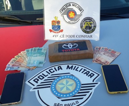 Força Tática prende dois homens em flagrante por tráfico de drogas, em Osvaldo Cruz