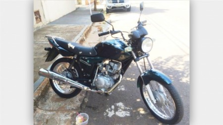Moto estacionada em via pública é furtada em Adamantina