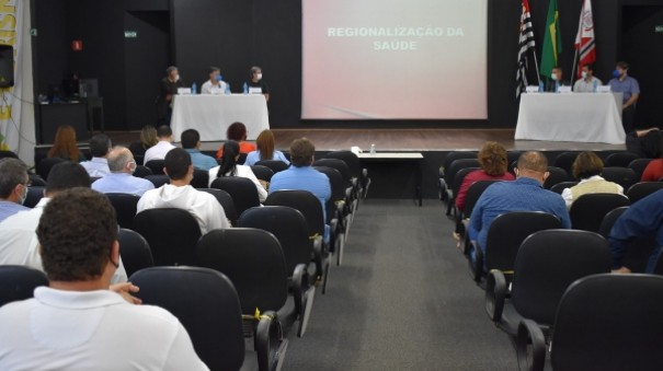 Adamantina sedia reunio destinada  integralizao da sade