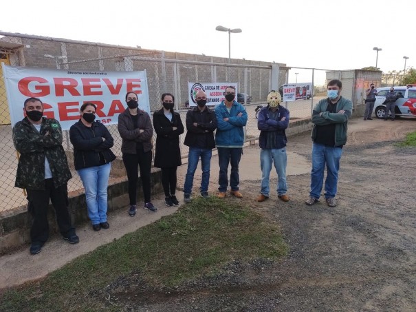 Servidores da Funda��o Casa realizam greve parcial em Irapuru e Presidente Bernardes