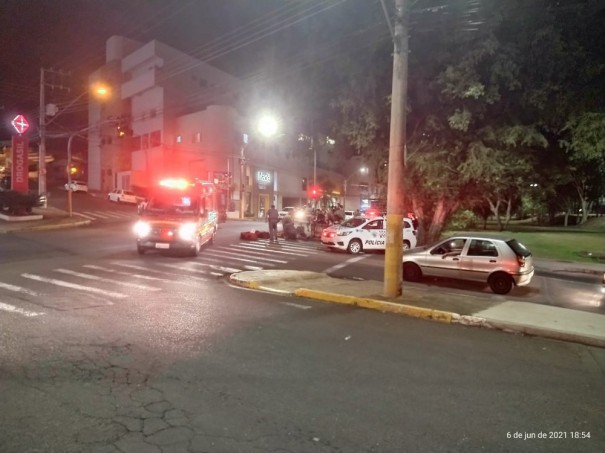 Idosa  atropelada por moto no cruzamento das avenidas da Saudade e 14 de Setembro em Presidente Prudente