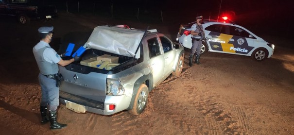 Ap�s fuga de fiscaliza��o, motorista abandona picape com 220 quilos de maconha