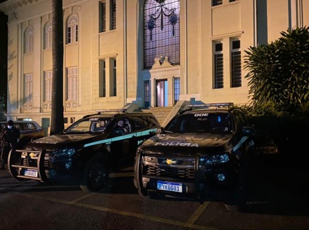 Operação policial desmantela grupo criminoso responsável por desvio de cargas avaliadas em R$ 100 milhões