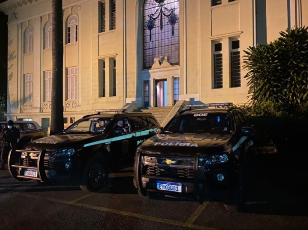 Opera��o policial desmantela grupo criminoso respons�vel por desvio de cargas avaliadas em R$ 100 milh�es