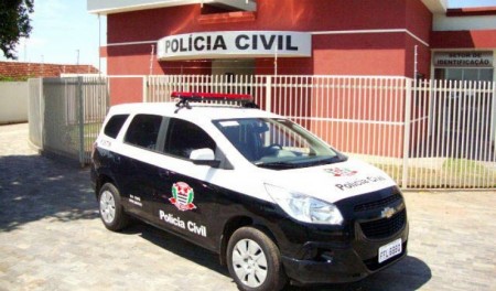 Polícia Civil de Bastos cumpre mandados de prisão contra três pessoas