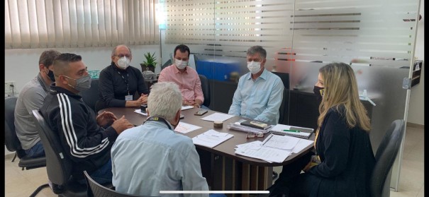 Prefeitura de Adamantina participa de reunio no DER sobre a vicinal Plcido Rocha