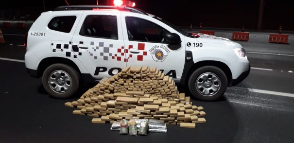 Pol�cia Militar de Osvaldo Cruz realiza grande apreens�o de droga e prende sete pessoas por tr�fico