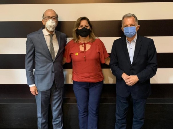 Prefeita de Salmour�o solicita R$ 1,3 milh�o de investimentos do Governo do Estado