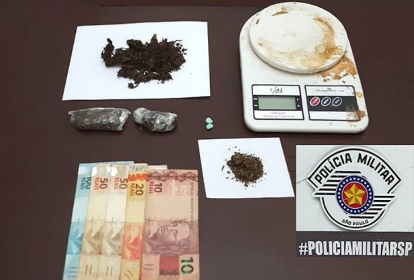 Pol�cia Militar de Tup� prende acusado e apreende maconha e ecstasy