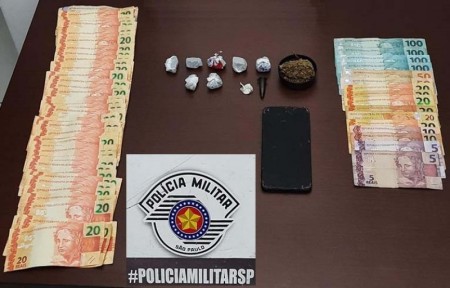 Polícia Militar de Tupã prende rapaz de 19 anos com maconha, cocaína e R$ 1,4 mil em cédulas falsas