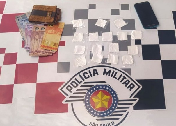 Pol�cia Militar de Bastos apreende droga e prende homem de 50 anos