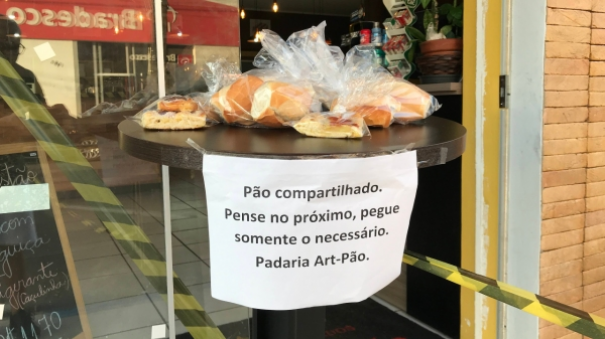 Padaria de Adamantina d� p�o de gra�a para quem precisa