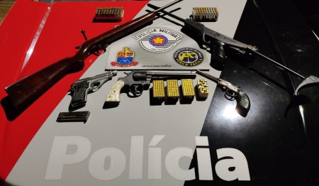 Após denúncia, Força Tática apreende mais de 300 munições e armas de fogo em Junqueirópolis