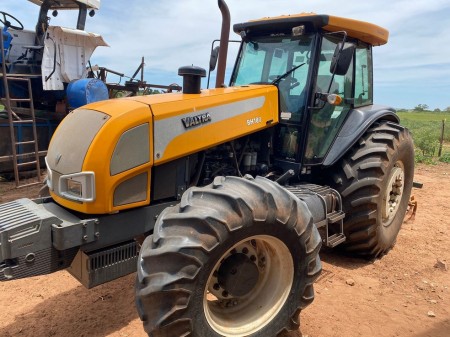 Operação Conexão apreende documentos, tratores e mais de 30 toneladas de defensivos agrícolas em fazenda em Rancharia