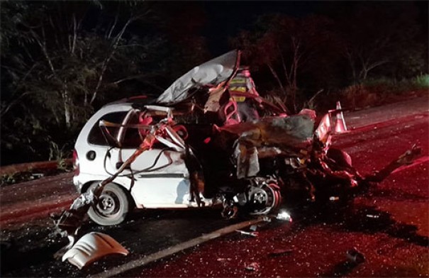 Motorista morre aps acidente que envolveu carreta com placas de Osvaldo Cruz na Rodovia Manlio Gobbi em Paraguau Paulista