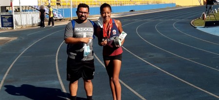 Atleta de Osvaldo Cruz conquista título de Campeã Paulista Sub-14 no Salto em Distância