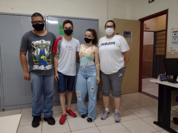 Alunos da Etec Amim Jundi so campees estaduais em Jogos de Damas