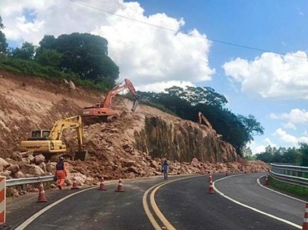 Pare e Siga continua no trecho Marília-Echaporã