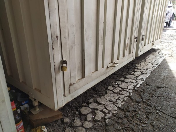 Trio armado rende vigilante do Camel�dromo de Presidente Prudente e rouba celulares de dois boxes