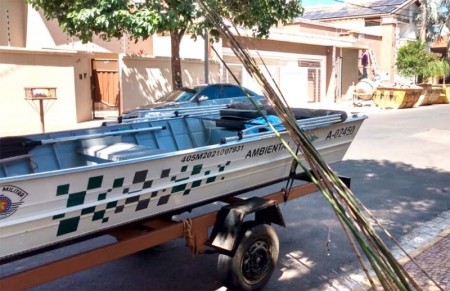 Polícia ambiental de Tupã aprende petrechos de pesca proibidos no Rio do Peixe