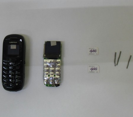 Mulher é flagrada ao tentar entrar com celular e dispositivos eletrônicos na Penitenciária de Flórida Paulista