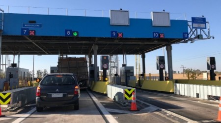 Multas valendo: lombadas eletrônicas entram em operação nas praças de pedágio, após fase educativa