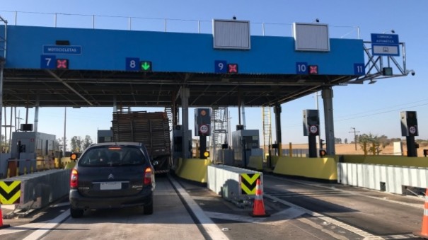 Multas valendo: lombadas eletr�nicas entram em opera��o nas pra�as de ped�gio, ap�s fase educativa