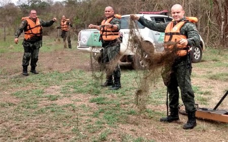 Polícia Ambiental de Tupã apreende rede de pesca no Rio Aguapeí em Rinópolis