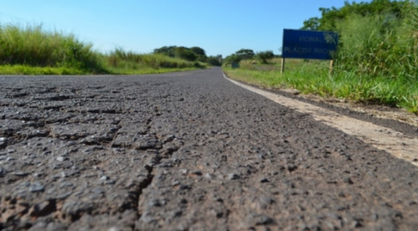 Adamantina participa da solenidade oficial de assinatura do conv�nio de recupera��o da Pl�cido Rocha