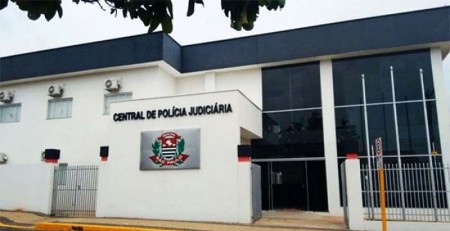 Homem agride mulher com violência nas proximidades a UPA de Tupã