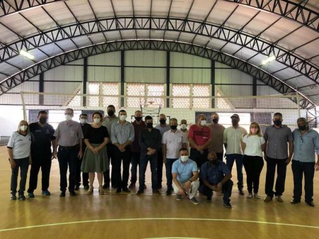 Obras são inauguradas com a presença de secretário de esportes do Estado em Inúbia Paulista