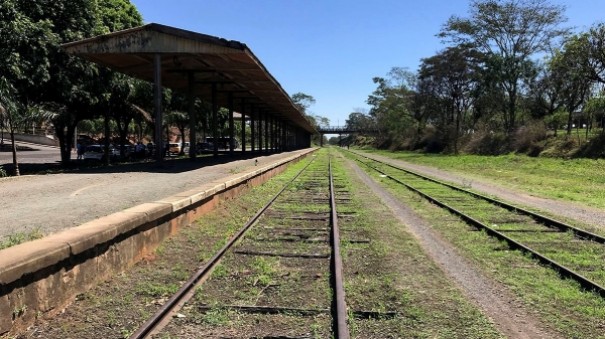 Representante da Rumo tem encontro com prefeituras da regio para retomada do transporte ferrovirio