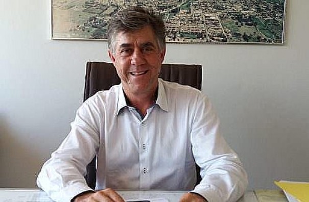 Prefeito de Adamantina assina conv�nio para recupera��o funcional da Pl�cido Rocha