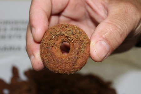 Maconha e K4 são encontradas em meio a rosquinhas de chocolate durante fiscalizações em unidades prisionais