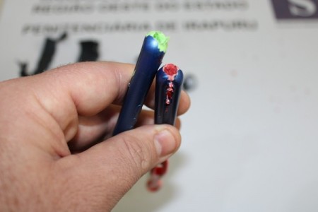 Agentes penitenciários interceptam escovas de dentes que escondiam droga sintética K4 destinada a preso em Irapuru