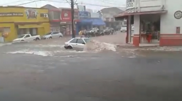 Prefeitura de Adamantina busca emprstimo de R$ 1,2 milho para obras antienchentes na rea central da cidade