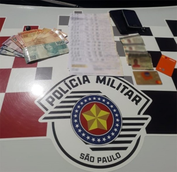 Dupla � presa ap�s tentar descontar cheque falso de quase R$ 3 mil em ag�ncia banc�ria de Pacaembu