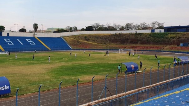 Renasce a Santacruzense! Locomotiva vence 1 na Segundona, entrega lanterna ao Osvaldo Cruz e embola briga pelo G-3